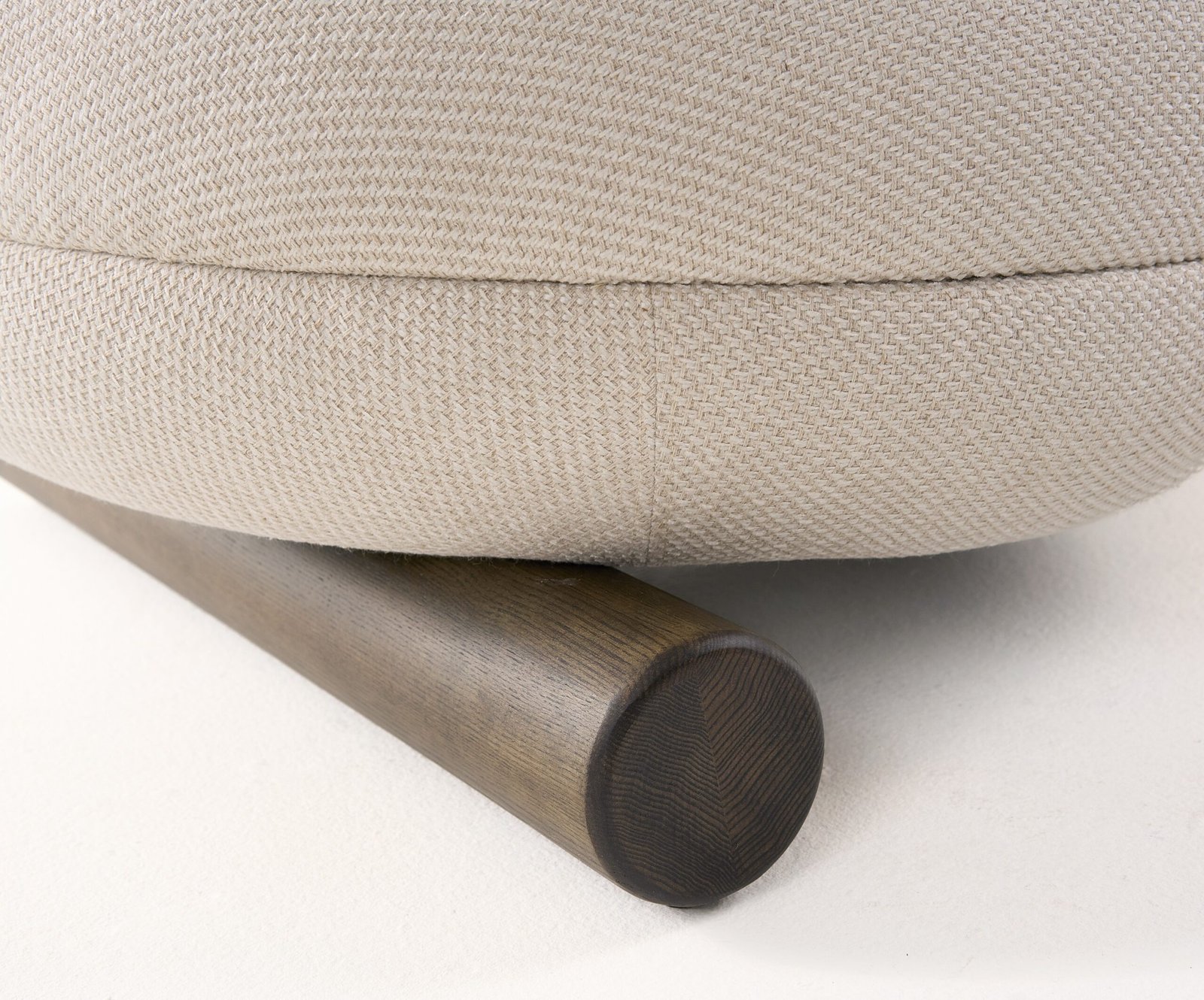 Modrest Minto - Contemporary Off-White Fabric Accent Chair - Image 4