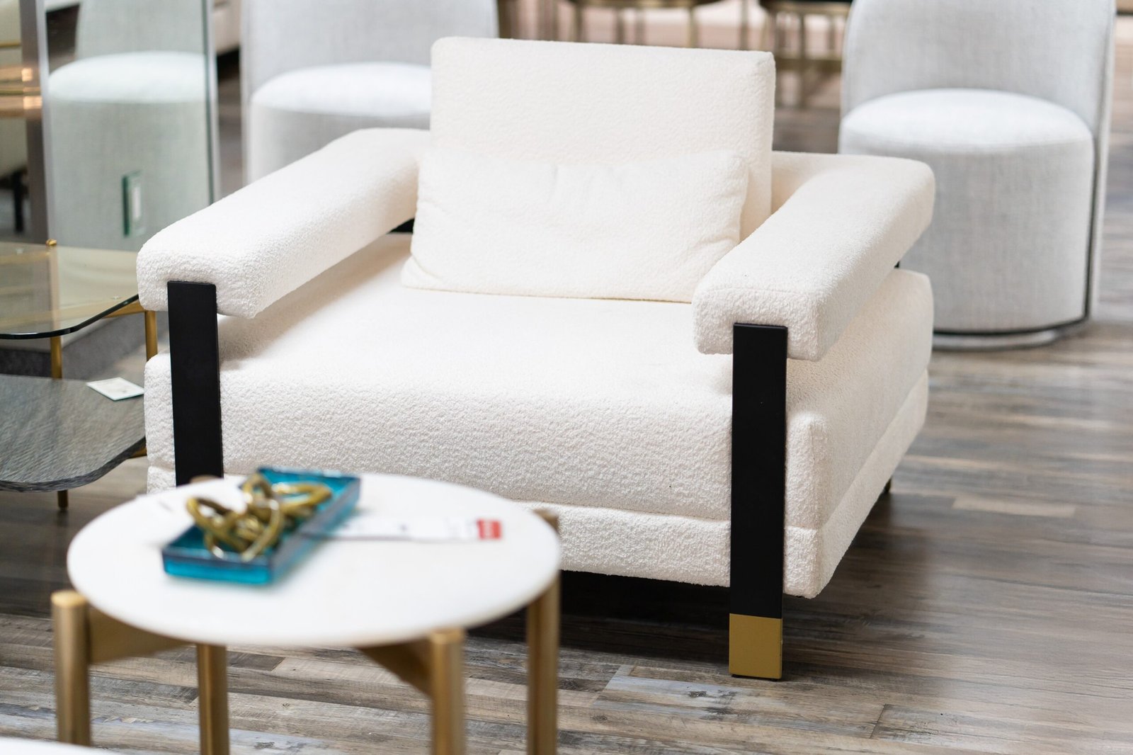 Divani Casa Stratford - Modern Off-White Fabric Accent Chair - Image 5