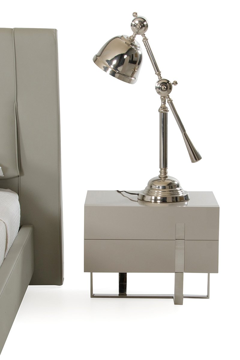 Modrest Walker Modern Silver Table Lamp