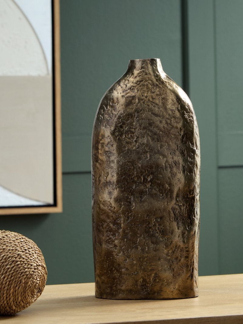 Wallmond Vase - Image 3