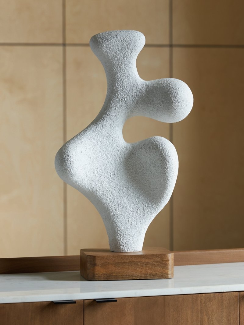 Lavarsen Sculpture - Image 3