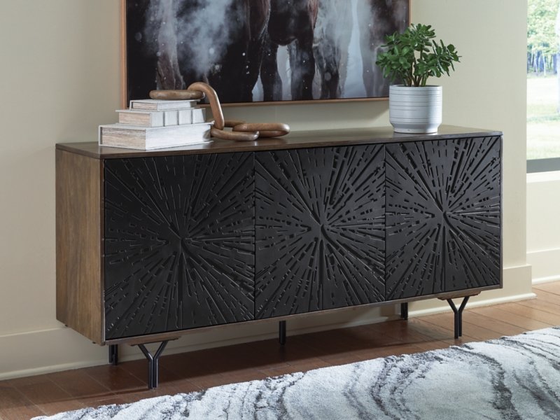 Lavinmont Accent Cabinet - Image 3
