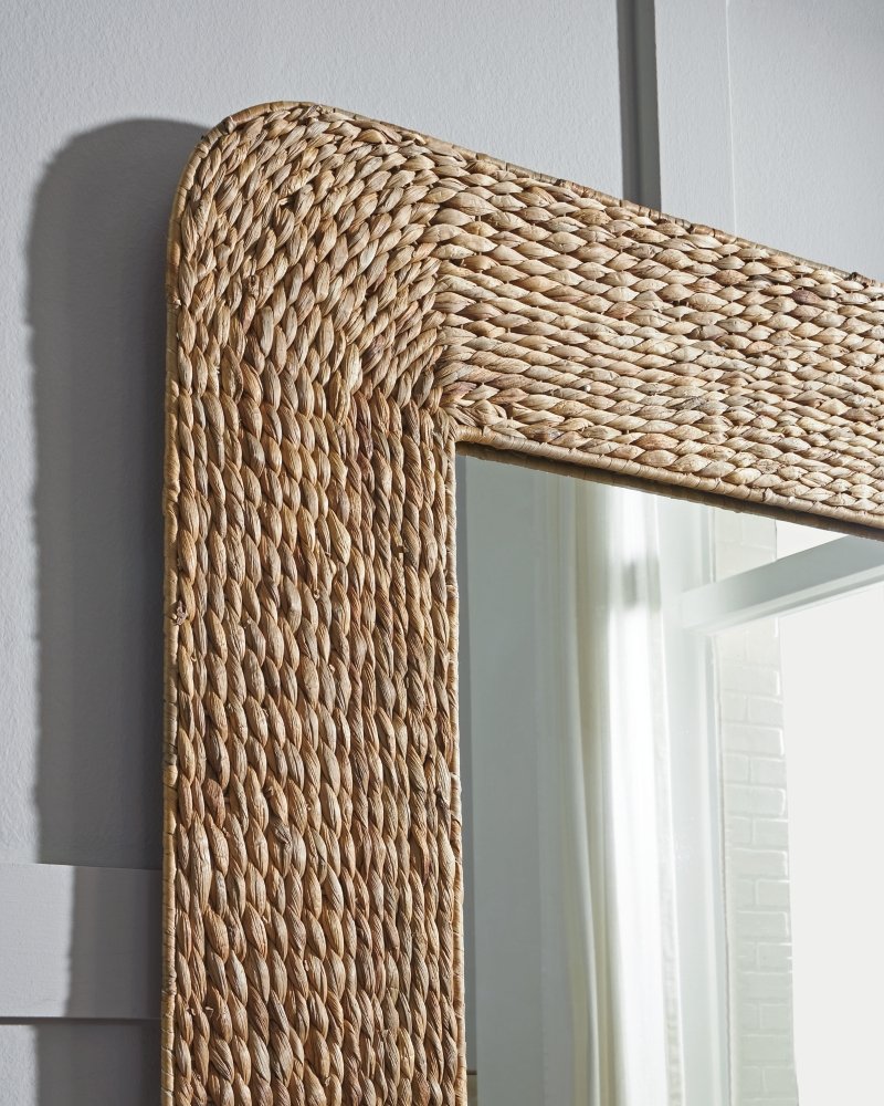 Norigan Floor Mirror - Image 6