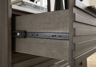 Arkenton Queen Panel Bed, Dresser and Mirror - Image 14