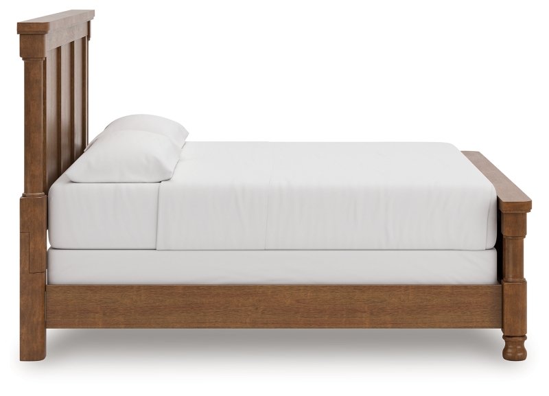 Greddinton California King Poster Bed - Image 5