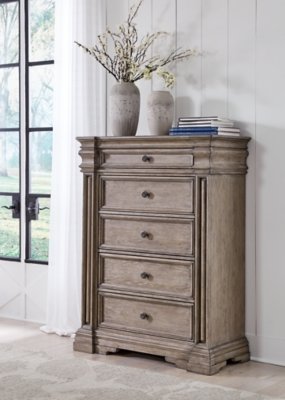 Blairhurst Chest of Drawers - Image 3
