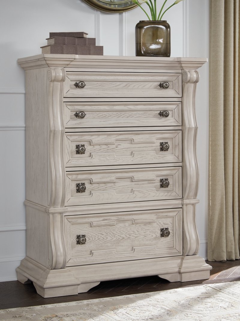 Valleymont Chest of Drawers - Image 3