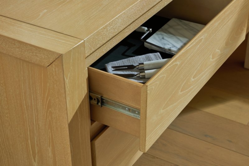 Whittgate Dining Server - Image 8