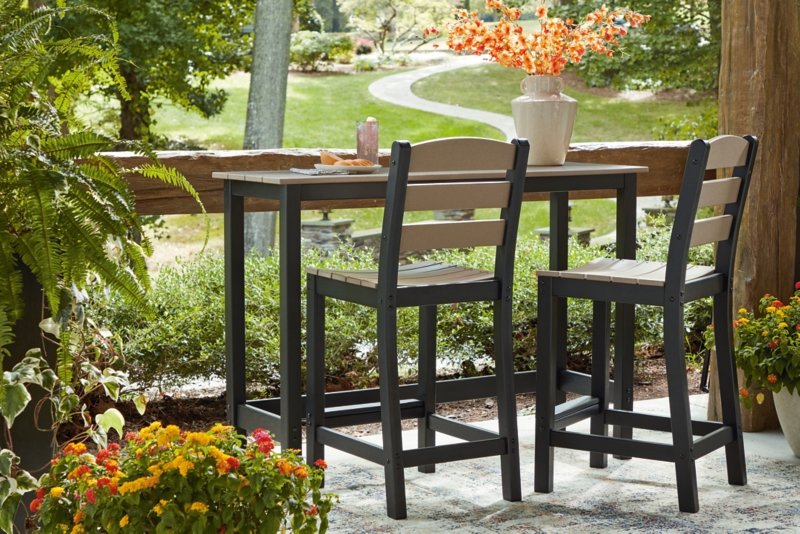 Moondance Outdoor Counter Table and 2 Barstools - Image 10