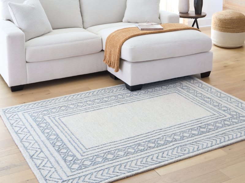Azelhurst 5' x 7' Area Rug - Image 3