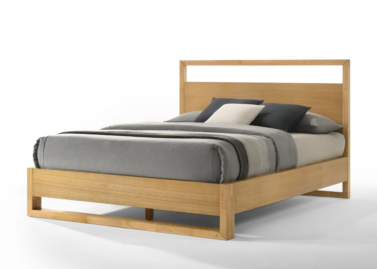 California King Nova Domus Berlin - Modern Natural Oak Bedroom Set