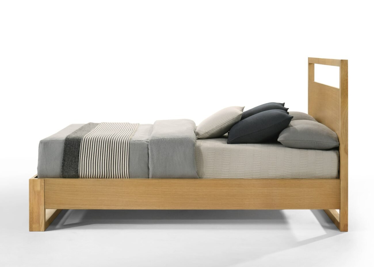 California King Nova Domus Berlin - Modern Natural Oak Bedroom Set - Image 2