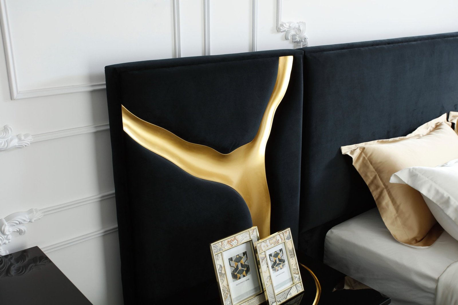 Modrest Aspen - Modern Black + Gold Bed + Nightstands - Image 3