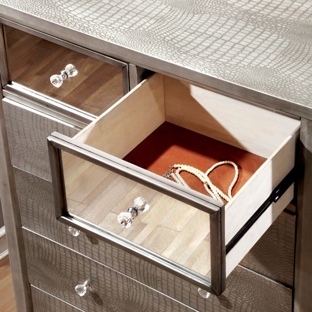 Bryant Queen Bed - Image 3